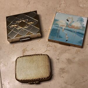 Flamingo Elgin American Compact Mirror with two additional compacts